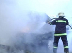  В Ростове сгорела иномарка