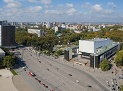 Театральную площадь Ростова откроют для движения на следующей неделе