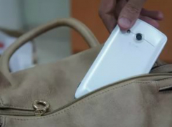 Дорогой мобильник в квартире жительницы Ростова «соблазнил» заезжего гостя из Новочеркасска 