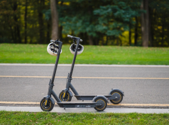 38% ростовчан выступили за полный запрет электросамокатов на улицах города