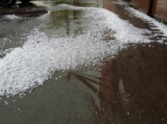 Град и штормовой ветер спрогнозировали в Ростовской области