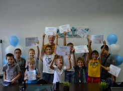 Школьник стал зарабатывать больше родителей: как выбрать для ребенка прибыльную профессию