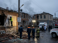 В Ростове ввели режим ЧС из-за атаки БПЛА — глава города провёл экстренное заседание КЧС