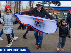 Полевая кухня, военная техника и возвращение на родное поле: рассказываем, как прошло открытие стадиона «СКА» 