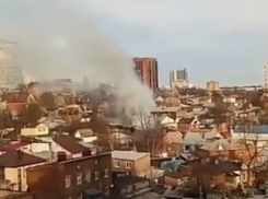 Новое крупное возгорание произошло в районе Театральной площади Ростова