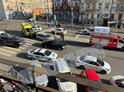 Парня сбили в самом центре Ростова  