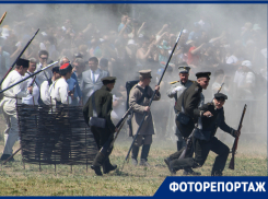 Гром орудий, ярость рукопашной и красивые дамы: показываем, как Таганрог отбивал атаки англо-французского десанта