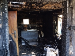 Пенсионерка наглоталась дыма и погибла после пожара в донском селе