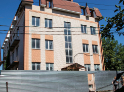 «Все жалеют котиков и собачек, но не людей»: собственники дома на Кочубея, 60 не дают снести их жилье