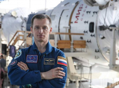 Тайны космоса приоткрылись на встрече с летчиком-космонавтом Сергеем Рыжиковым в Ростове