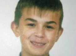 Темноглазый 17-летний блондин не вернулся домой после прогулки в Ростовской области