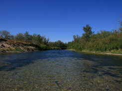 Очистка реки Глубокая обошлась Ростовской области в 54 миллиона рублей