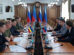 Юрий Слюсарь встретился с главой ЛНР в Луганске 