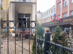 В школе Б. Ю. Слюсаря сгорел кабинет технологии: эвакуировали тысячу человек