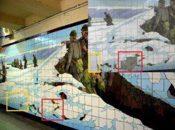 В подземном переходе в центре Ростова начало осыпаться мозаичное панно