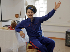 Как смастерить удобный и мягкий пуфик из подручных материалов