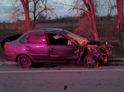 В страшной аварии в Ростовской области погибли два человека
