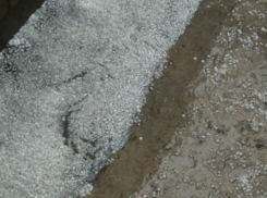 Град размером с вишню выпал в Ростове 