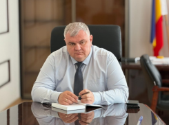 Глава Азовского района Сергей Комаров подал в отставку