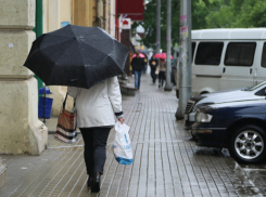 Противная морось и холод испортят ростовчанам середину рабочей недели