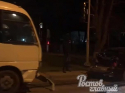 Водитель маршрутки в Ростове протаранил три легковушки