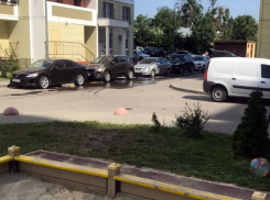 Зловонные реки рядом с детской площадкой в Ростове укротили после публикации в «Блокноте»