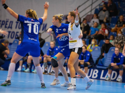 Гандболистка ГК «Ростов-Дон» получила травму во время матча чемпионата страны