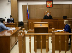 Собиравший через смс деньги на джип начальник ГИБДД проиграл суд о восстановлении на службе в Ростовской области