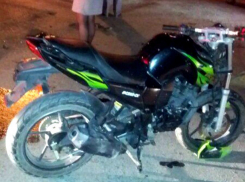 Водитель мотоцикла получил серьезные травмы в столкновении с иномаркой в Ростовской области