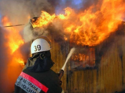 Неисправная печь и горящие окурки стали причиной гибели двоих жителей Ростовской области 