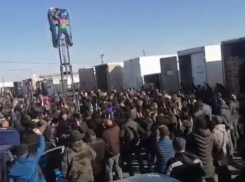 Под Ростовом азербайджанцы вышли на митинг