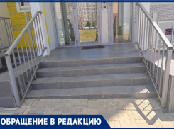 На неработающий подъемник и отсутствие пандуса в доме пожаловались жители ростовской Левенцовки