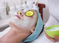 Вы тоже пугаете мужа огуречной маской на лице?