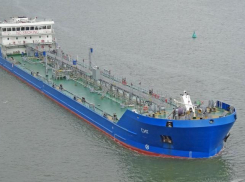 Атакованный украинским дроном танкер «Сиг» буксируют в Ростовскую область