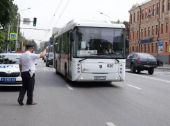 За прошедшую неделю в автобусах оштрафовали 188 ростовчан без масок