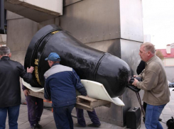 На стелу воинам-освободителям в Ростове вернули упавший колокол