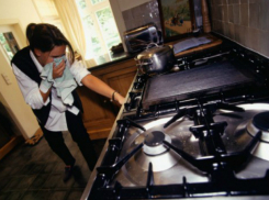 Жильцы многоэтажки в Ростове испугались гибели в квартирах от удушения угарным газом