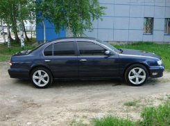 «С ветерком» и кучей штрафов прокатился по Ростову автомеханик на угнанной из ремонта иномарке подруги