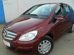 Сданный в ремонт «редкий» Mercedes «загадочно» пропал вместе с механиком из автосалона Ростова