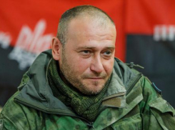 Лидер украинских националистов хочет, чтобы по Ростову прошли танки