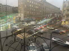 На усиленный режим перешли энергетики из-за непогоды в Ростове 