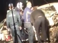 Страшная авария унесла жизнь 27-летнего водителя иномарки под Ростовом 