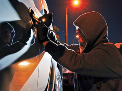 Молодой рецидивист из Ростовской области угнал автомобиль у названного отчима