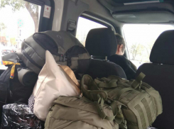 Селедочная упаковка пассажиров с багажом в маршрутке до «Платова» рассмешила жителей Ростова