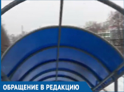 «Сделайте крышу переходного моста»: власти второй месяц не могут обеспечить безопасность ростовчан