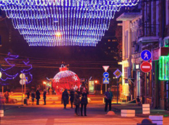 Сияние Ростова накануне года Петуха обошлось бюджету в 25 миллионов