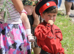 В Азове начал работу лагерь «Предтеченский городок»