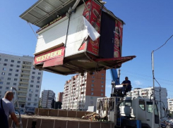 Власти Ростова снова сносят незаконные палатки на рынке Верхнего Темерника