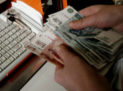 Отпускных на 6,5 миллионов рублей забрал из кассы директор крупной фирмы в Ростове