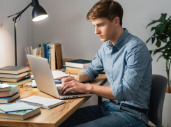 В Ростове обсудили, как молодежи избежать долговых ловушек